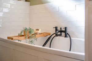 Bathroom/WC- click for photo gallery